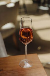 Q9080_Distinction_Beauty_1